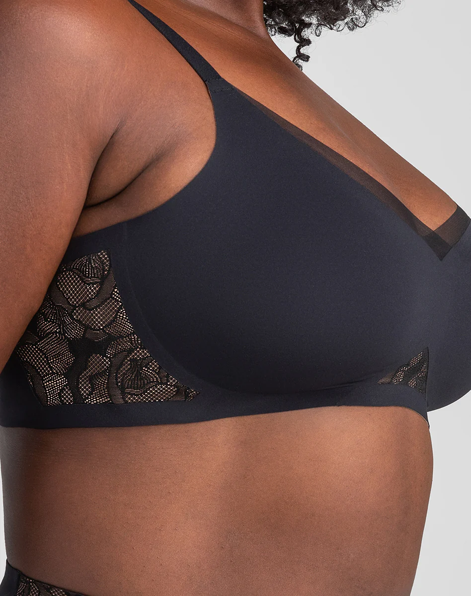 CrossOver Lace Bra - Image 7